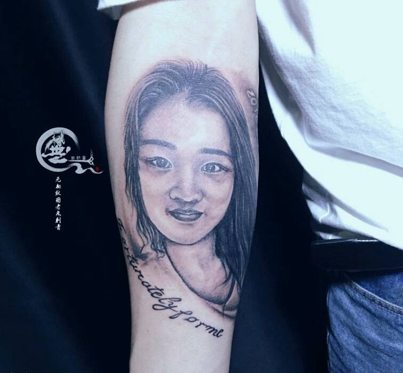 肖像纹身图片_手部纹身图案