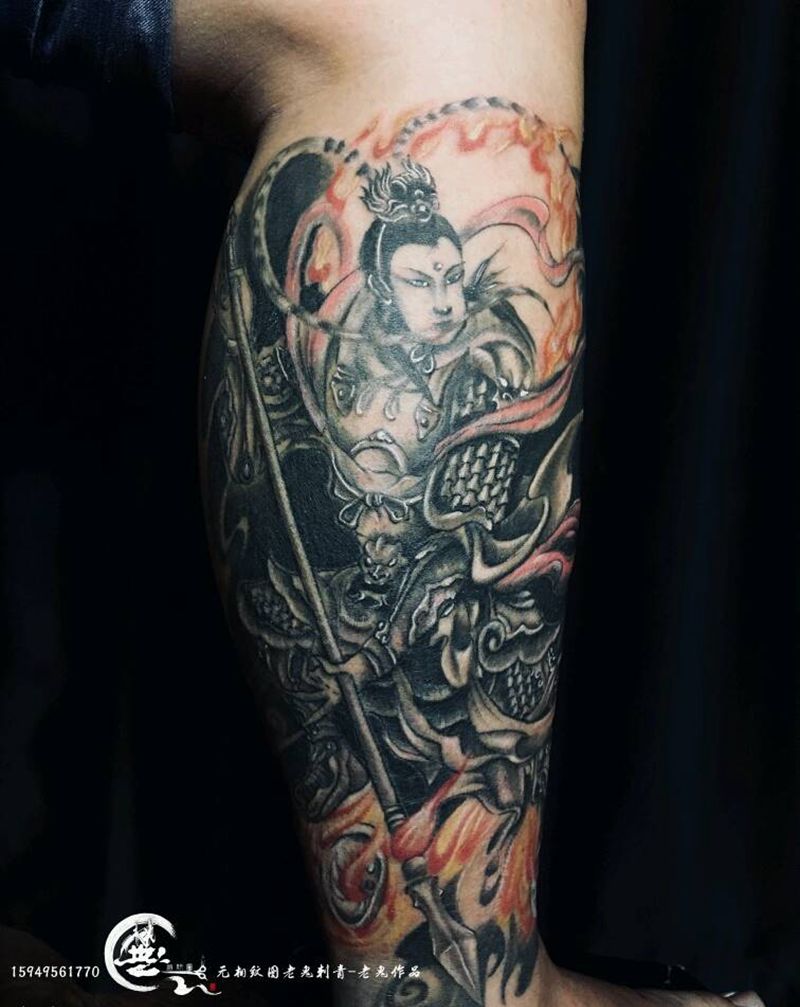 哪吒三太子纹身图片_腿部老传统纹身图案