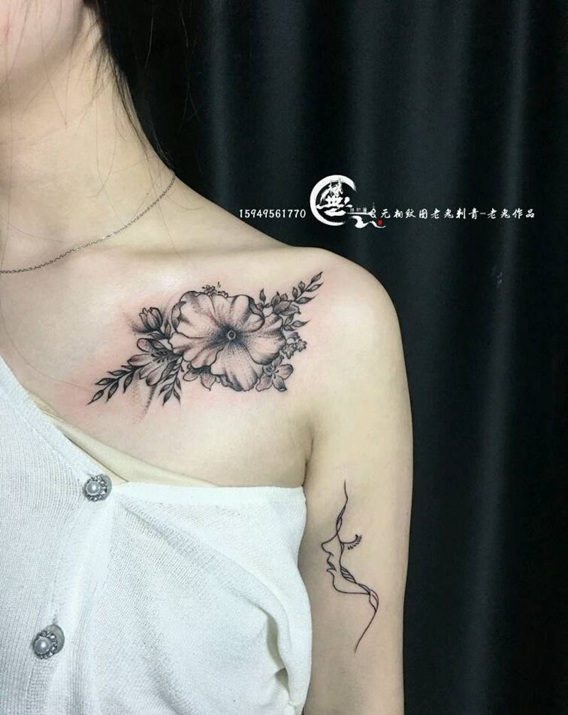 素花纹身图片_肩部花卉纹身图案