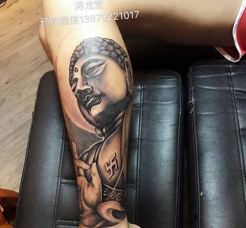 佛纹身图片_腿部纹身图案