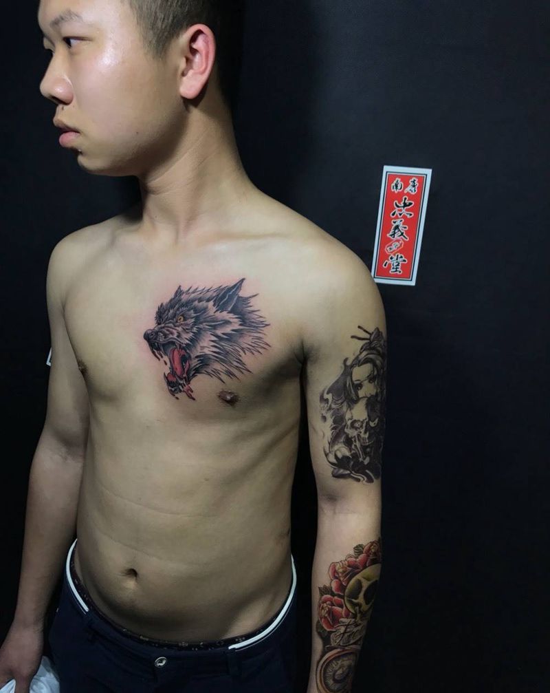 狼头纹身图片_成品胸部传统动物纹身图案