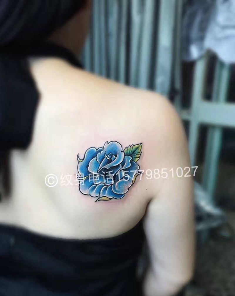 玫瑰花纹身图片_肩部背部传统静物植物彩色纹身图案