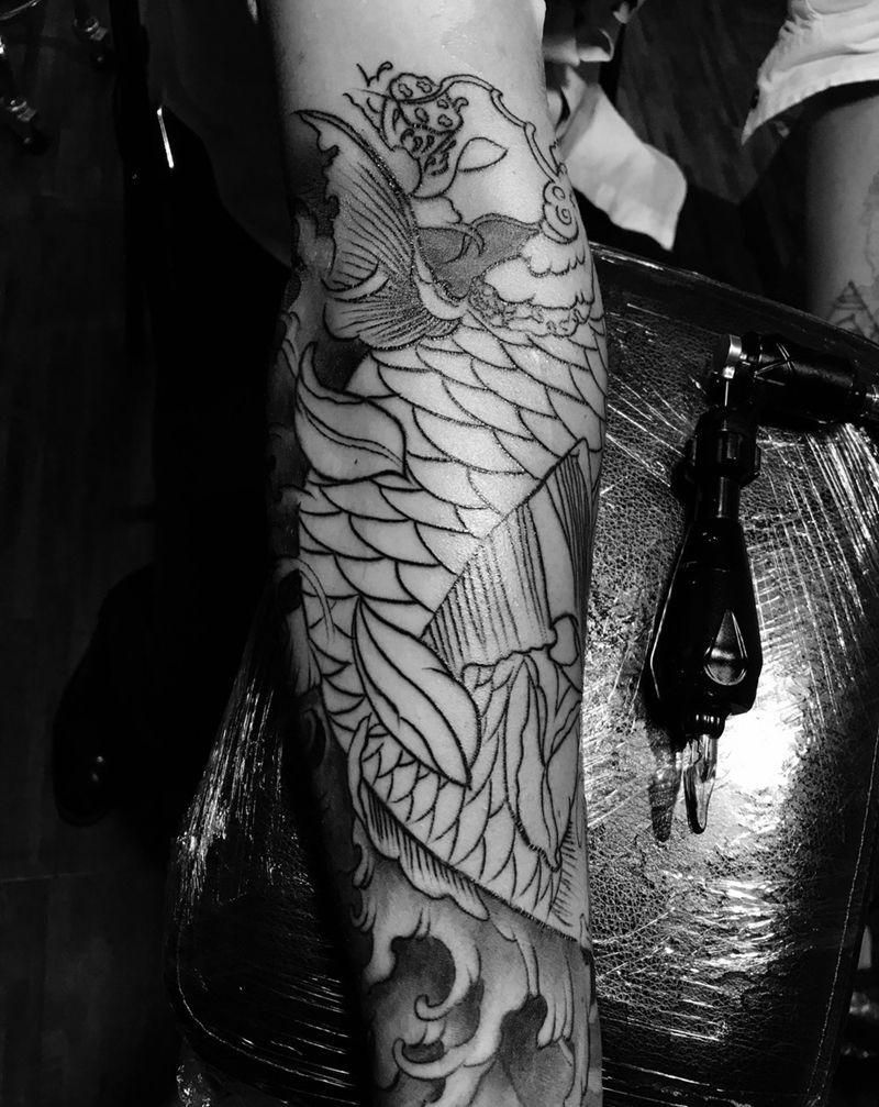 小臂鱼纹身图片_手稿成品插画胸部手臂手部传统动物原创纹身图案