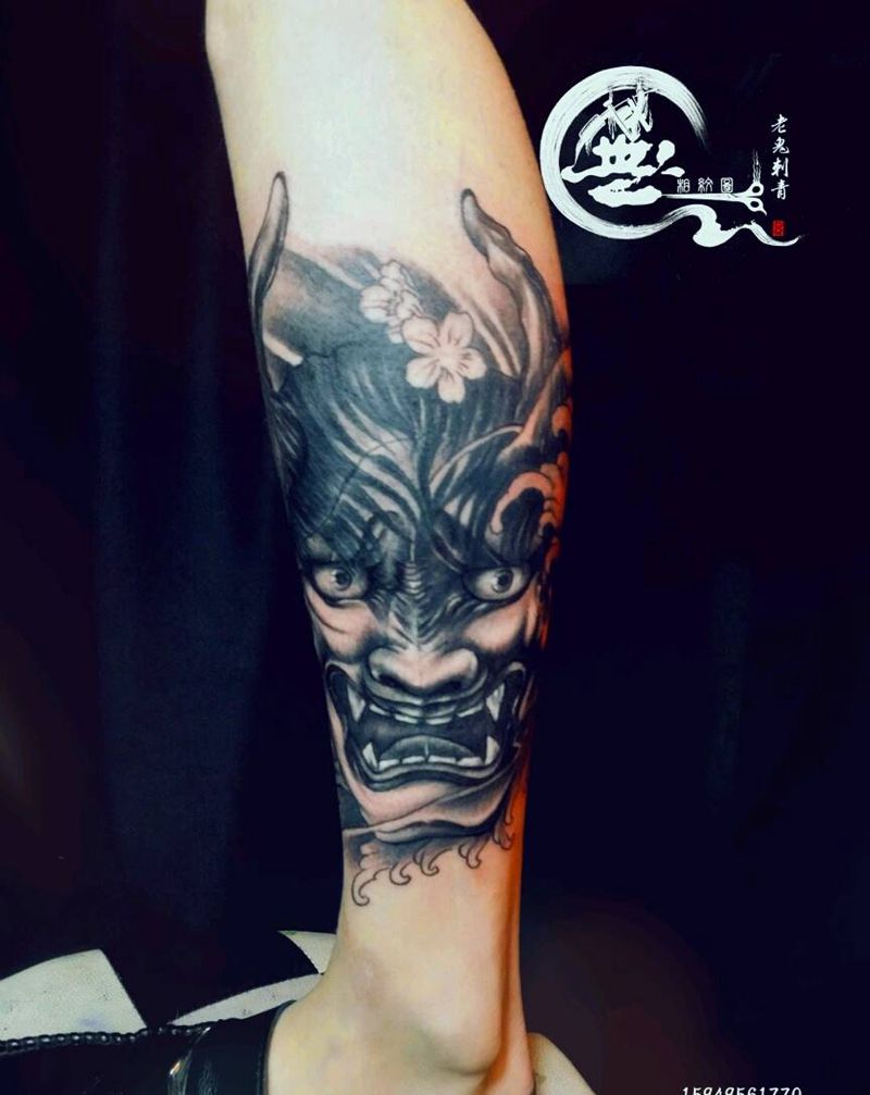 小腿般若纹身图片_腿部传统成品纹身图案