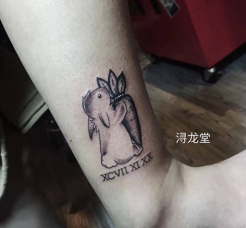 小兔子纹身图片