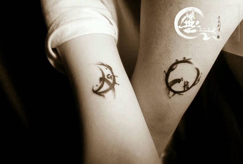 情侣纹身纹身图片_手部情侣成品纹身图案