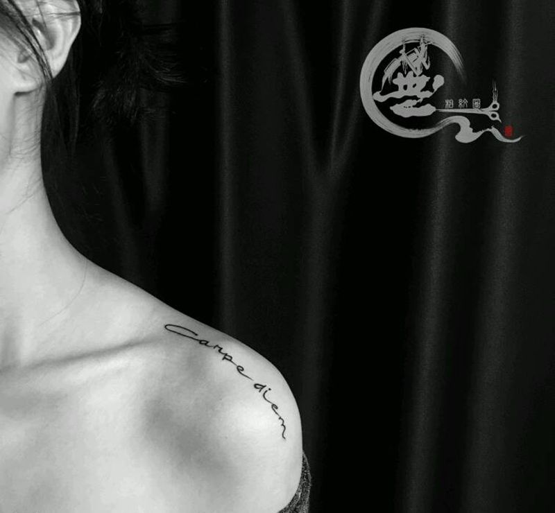 肩头英文纹身图片_肩部英文纹身图案