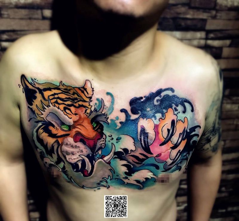 彩色老虎纹身图片_成品胸部欧美动物纹身图案