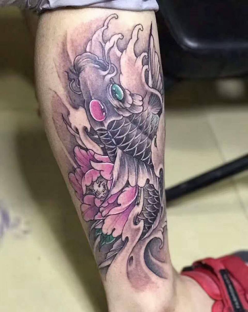 年年有鱼纹身图片