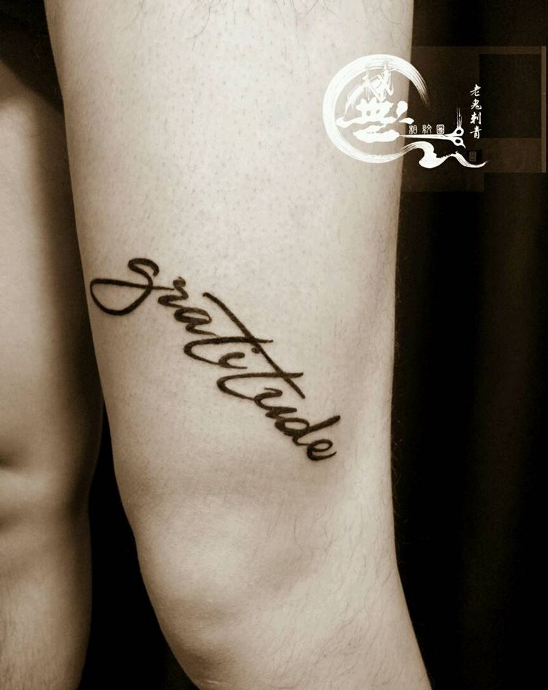 字母纹身图片_腿部字符纹身图案