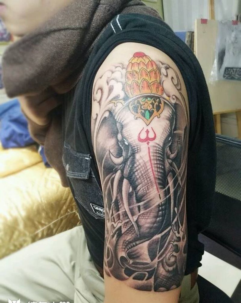 大臂象神纹身图片