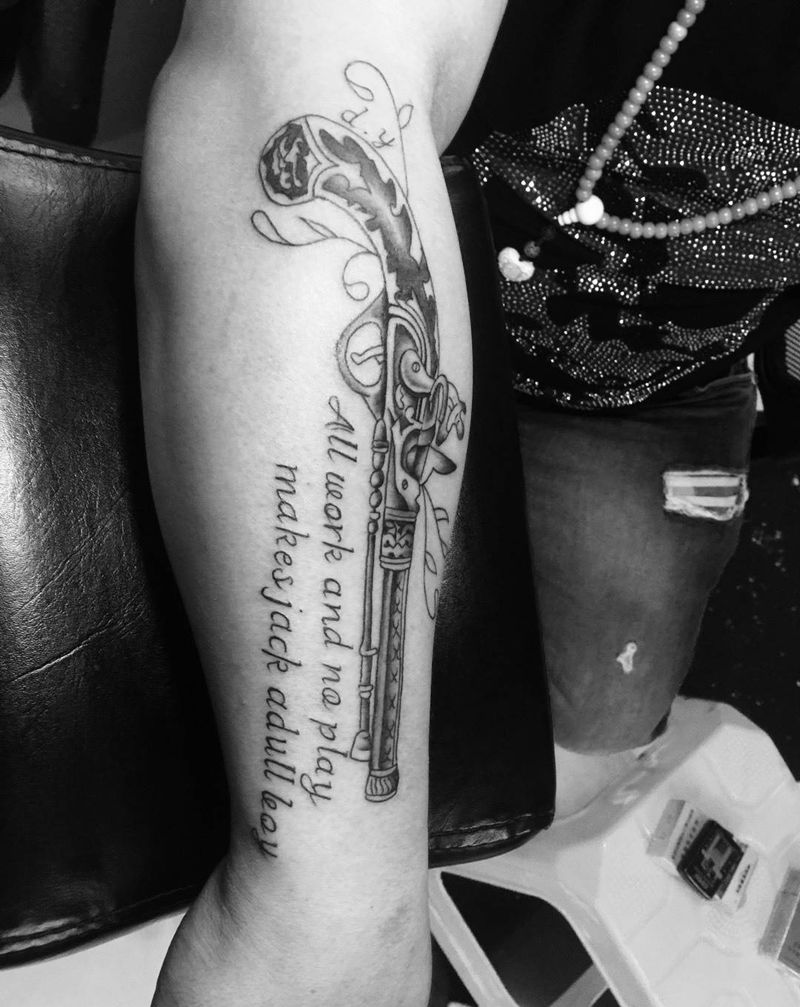 手枪纹身纹身图片