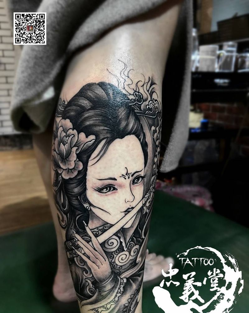 艺姬纹身图片_腿部新传统纹身图案