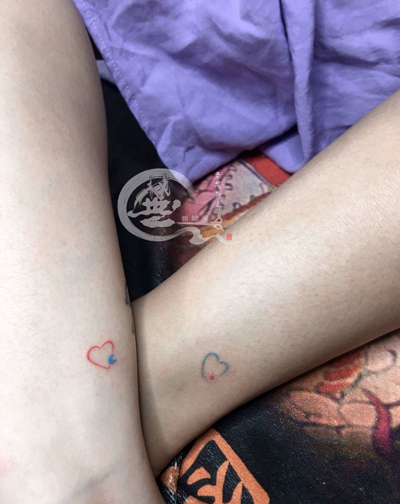 情侣纹身纹身图片_脚部纹身图案