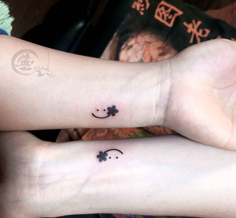 情侣纹身一组纹身图片_脚部手臂纹身图案