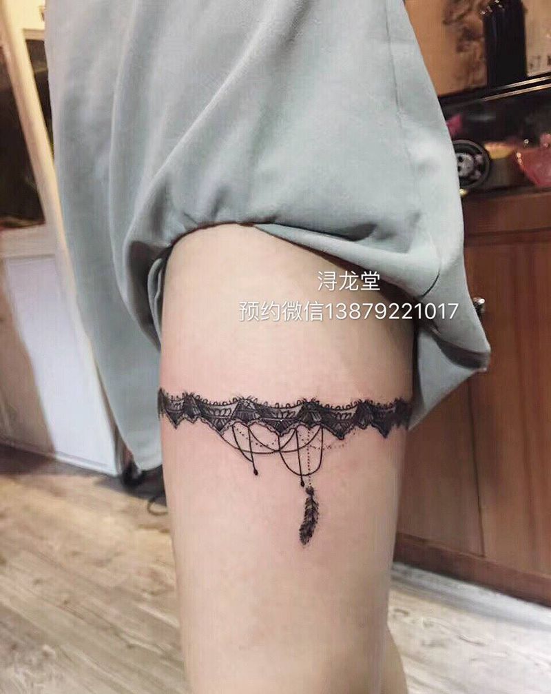 腿链纹身图片_腿部纹身图案