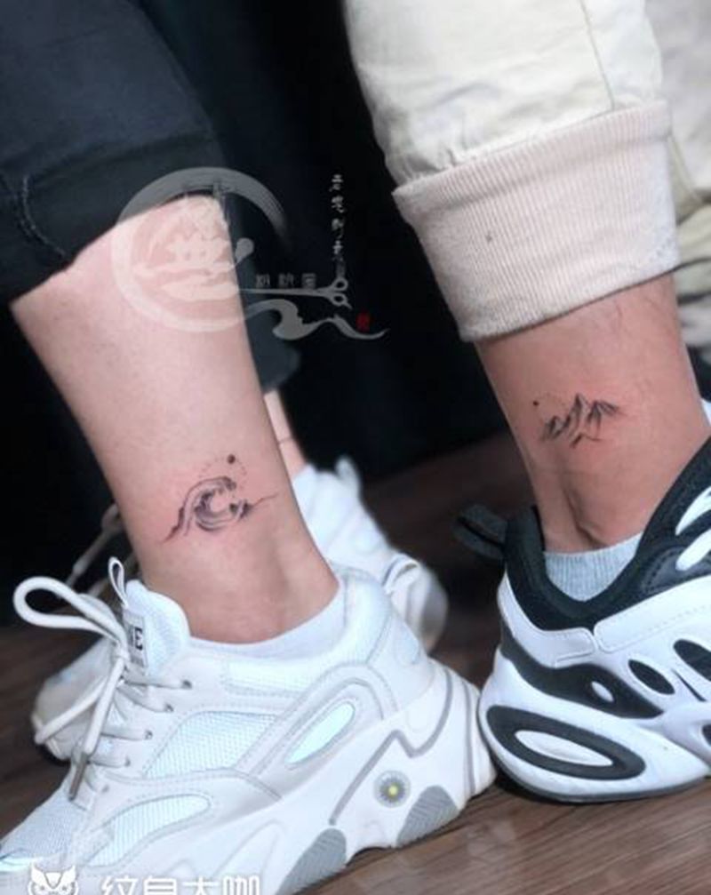 山盟海誓纹身图片_脚部点刺纹身图案