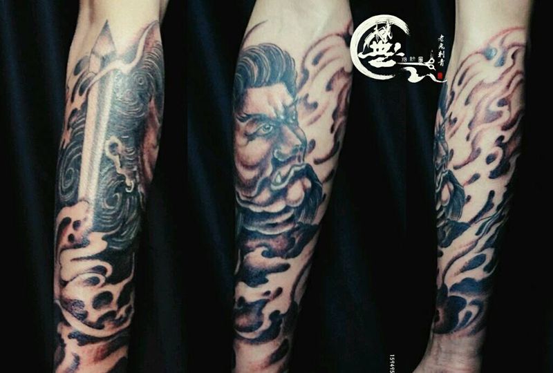 不动明王纹身图片_手臂传统宗教成品纹身图案