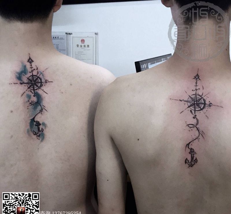 指南针纹身图片_成品背部颈部欧美清新几何呀呀刺青纹身图案