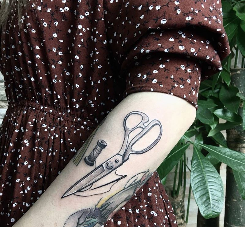 剪纹身图片_成品手部手臂清新欧美静物纹身图案