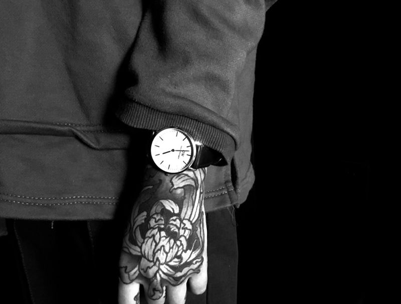 黑与白纹身图片_成品手部手臂纹身图案