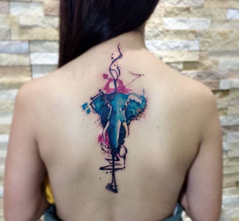 水彩象纹身图片_成品背部清新动物呀呀刺青纹身图案