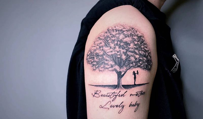 ＃守护＃纹身图片_手臂背部欧美写实点刺家庭树纹身图案