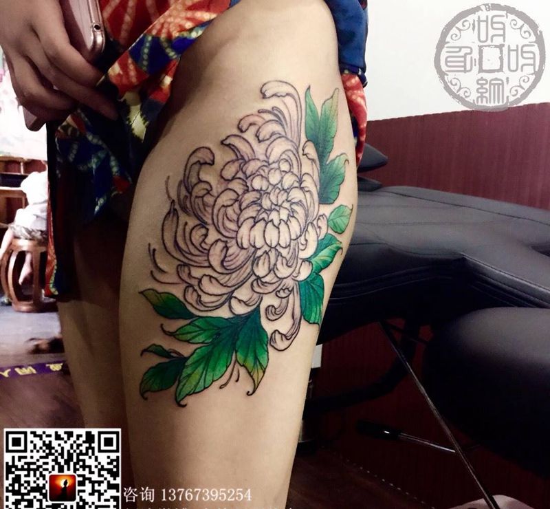 大菊花纹身图片_腿部臀部传统国画植物呀呀刺青成品纹身图案