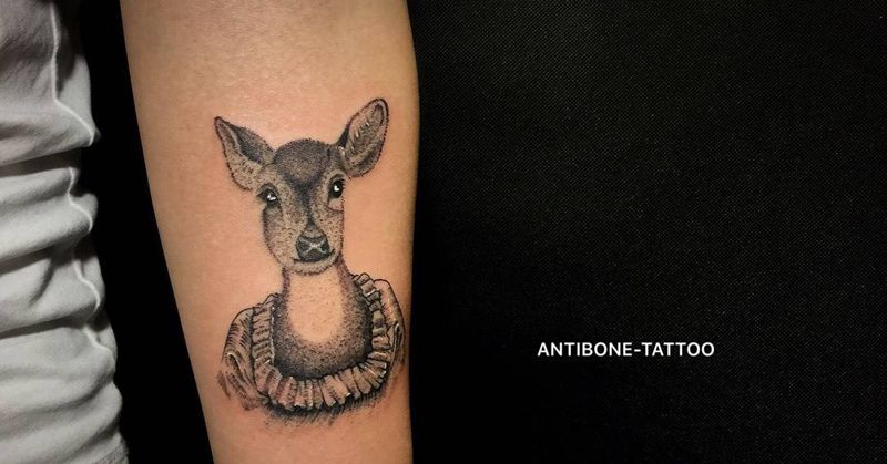 # 鹿 姑娘#纹身图片_成品手臂欧美清新动物黑白反骨刺青纹身图案