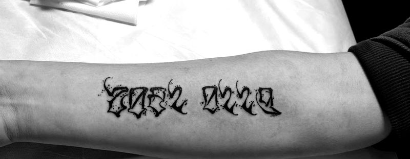 2021 0119纹身图片_手臂生日纹身图案