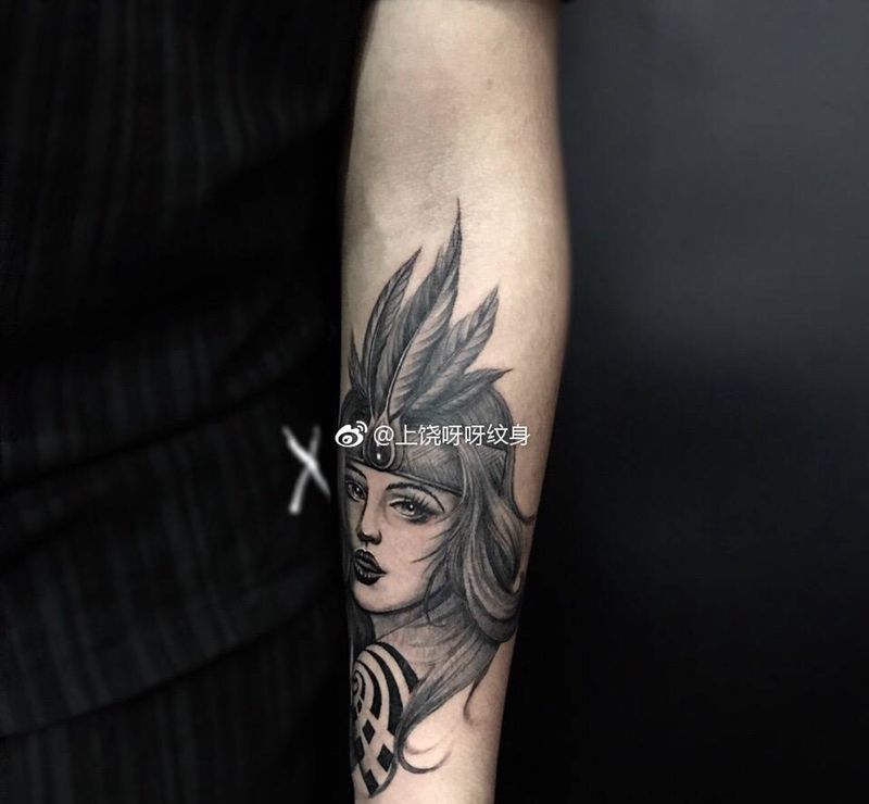 欧美肖像纹身图片_成品手部手臂欧美写实人物呀呀刺青纹身图案
