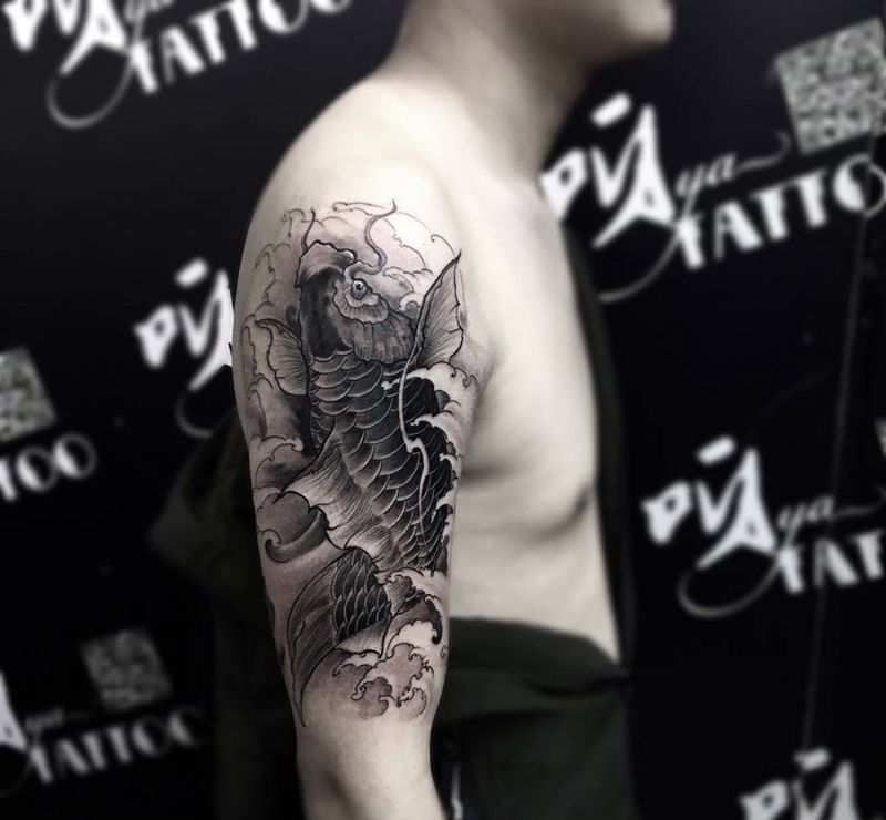 好吃不腻的鱼纹身图片_成品手臂传统动物纹身图案