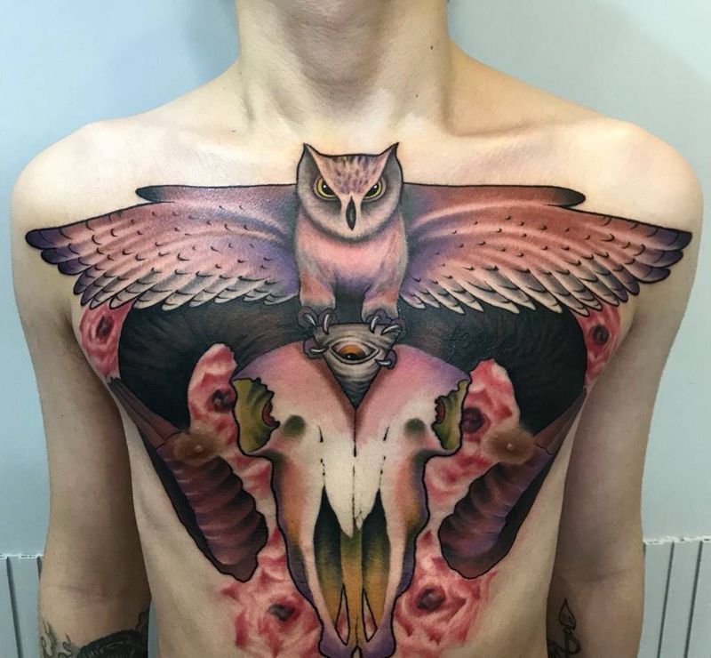 大花胸纹身图片_成品胸部欧美清新传统动物植物纹身图案