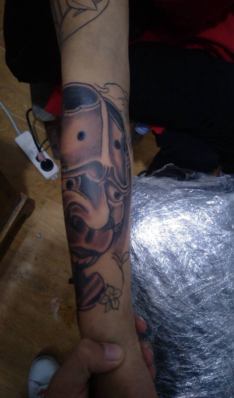 小臂上色纹身图片