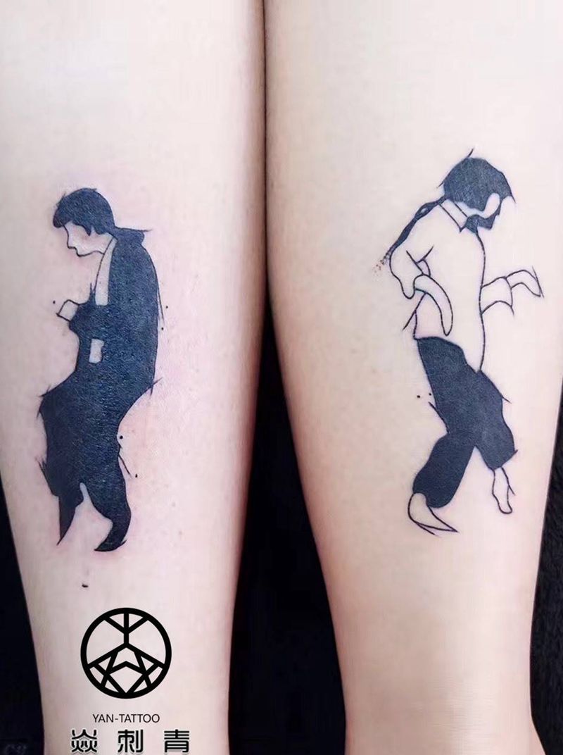 情侣纹身师纹身图片