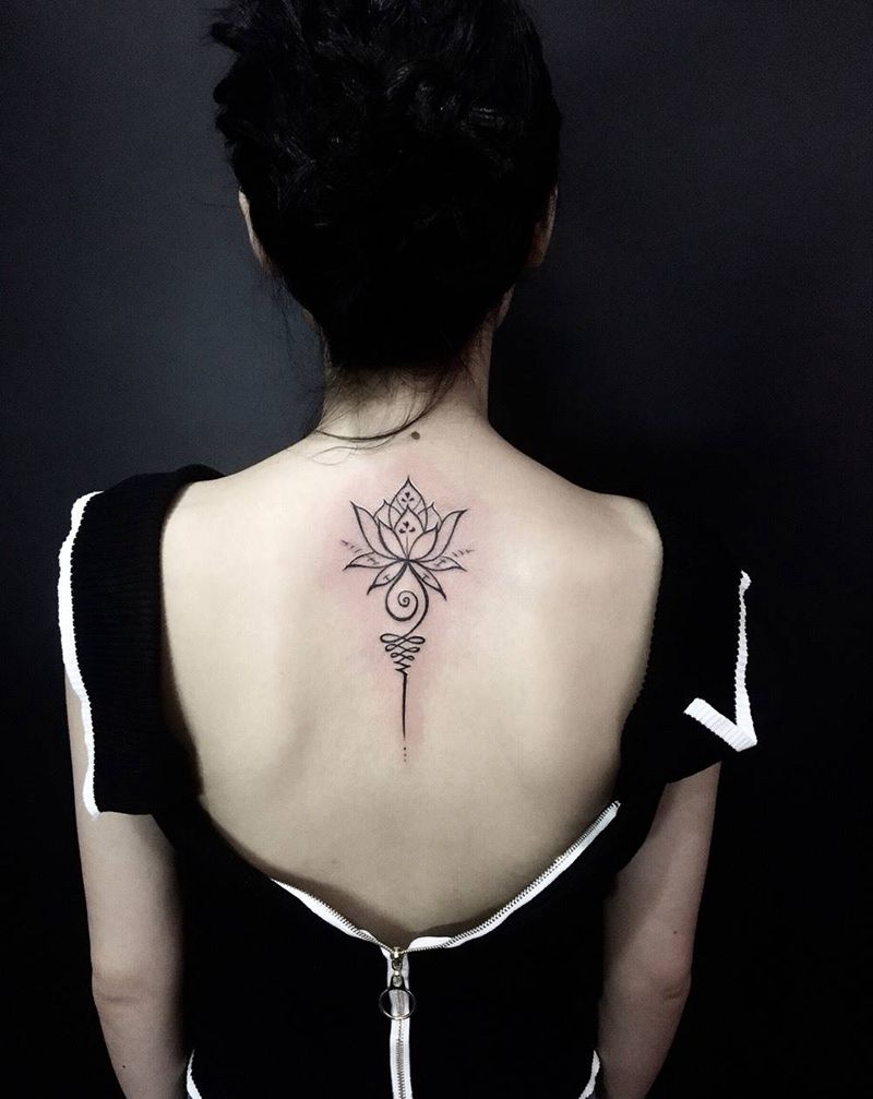 背部梵花纹身图片_成品背部传统欧美清新呀呀刺青字符植物纹身图案