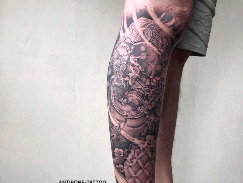 # 唐狮#纹身图片_成品腿部传统动物鬼神反骨刺青培训纹身图案