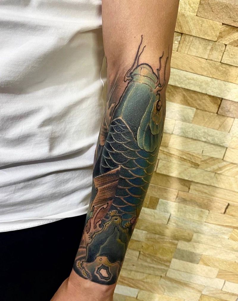 鲤鱼纹身纹身图片_手臂新传统上饶纹身图案