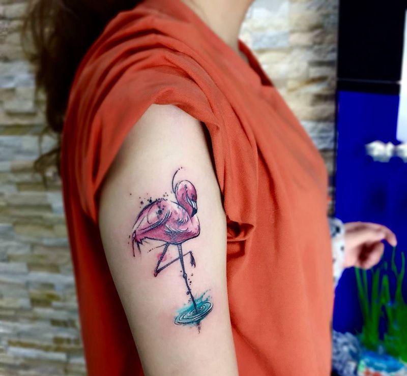 小遮盖火烈鸟纹身图片_成品手部手臂清新动物纹身图案