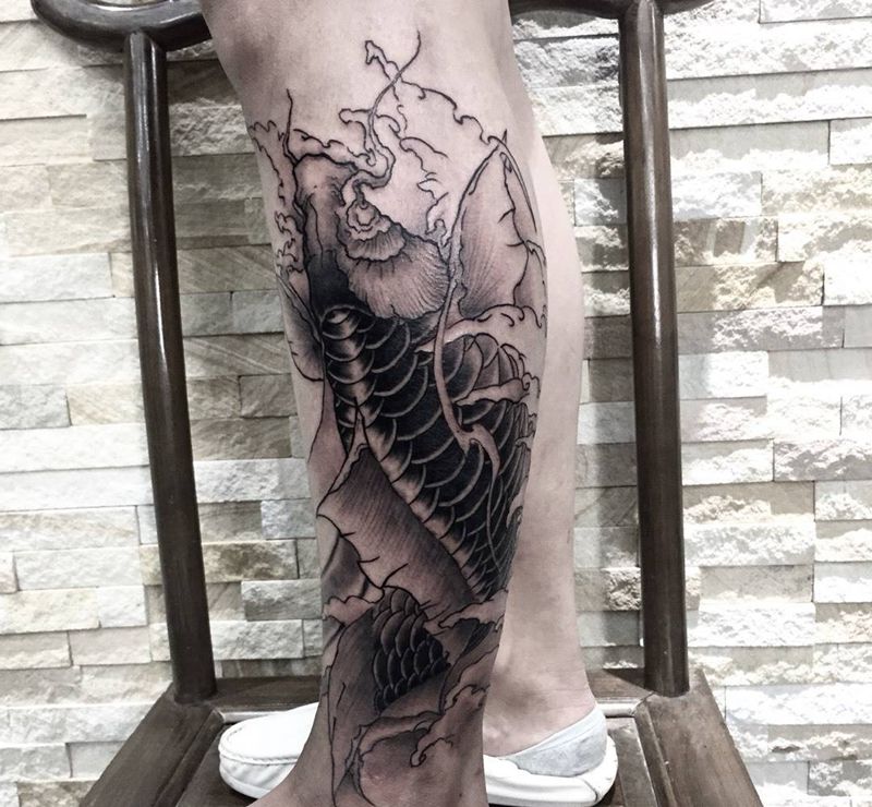 店内学员作品纹身图片_成品腿部传统动物纹身图案