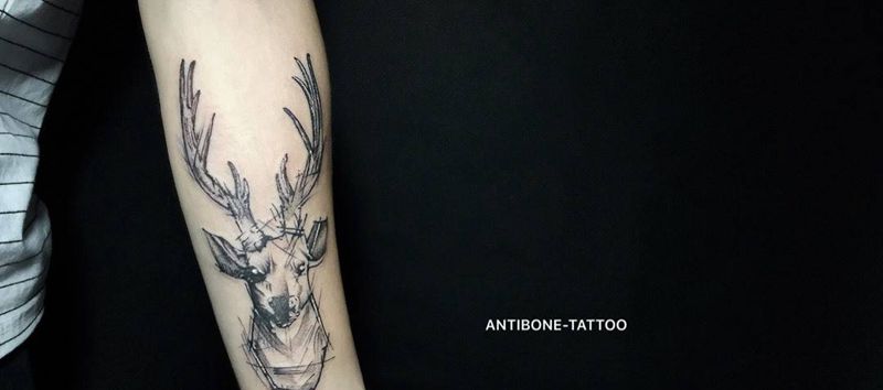 # 鹿#纹身图片_成品手臂欧美清新动物几何黑白反骨刺青培训纹身图案