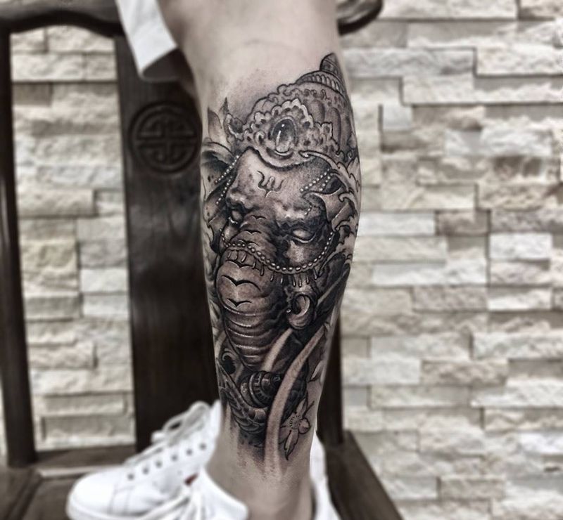 象神纹身图片_成品脚部腿部传统动物鬼神纹身图案