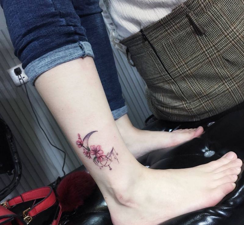 小清新纹身纹身图片_成品脚部清新植物纹身图案