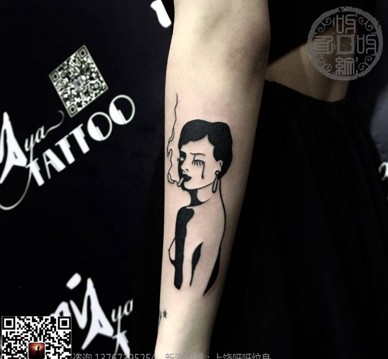 女人纹身图片_欧美成品手臂手部肩部人物图腾呀呀刺青纹身图案