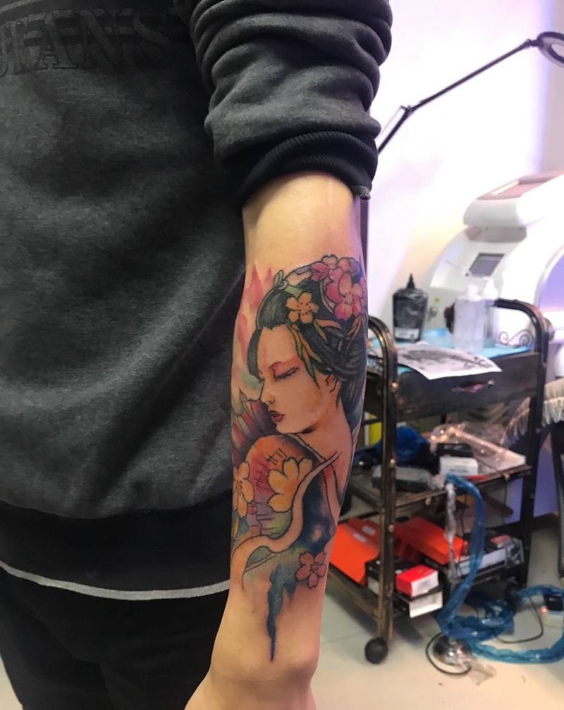 泼墨艺妓纹身图片