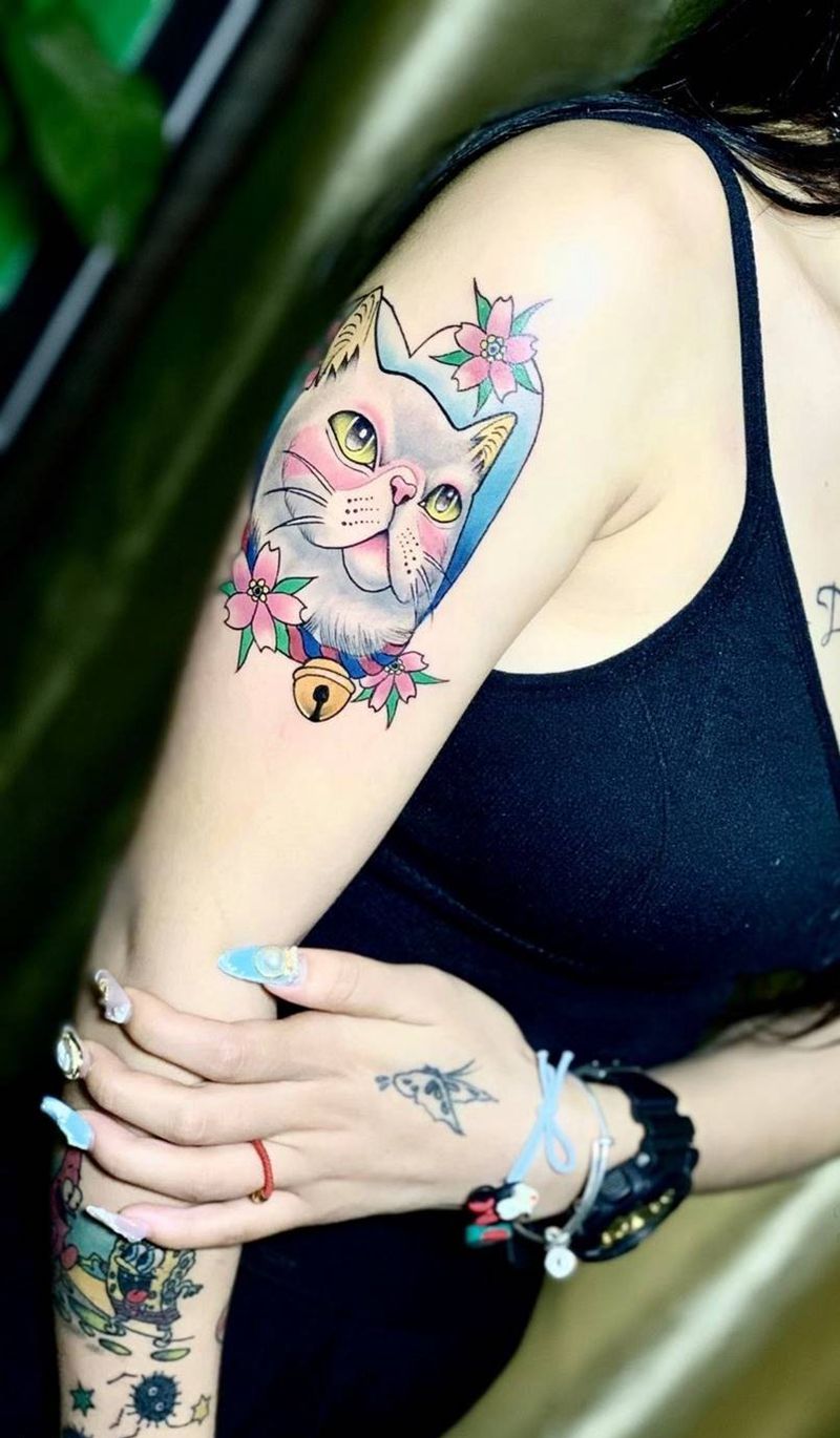 大臂猫纹身图片_手臂腿部纹身图案