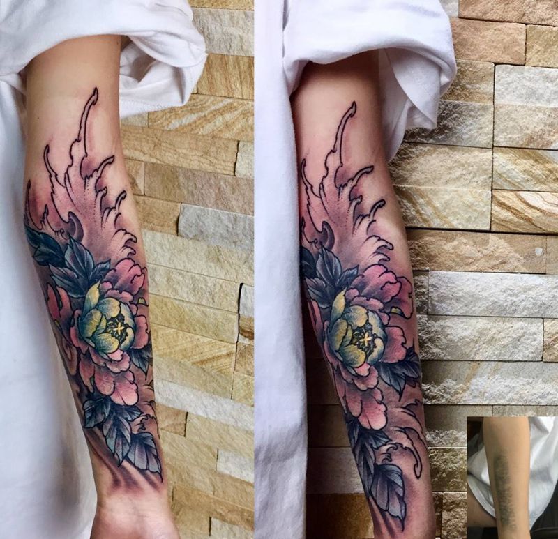 牡丹遮盖纹身图片_成品手部手臂传统植物纹身图案