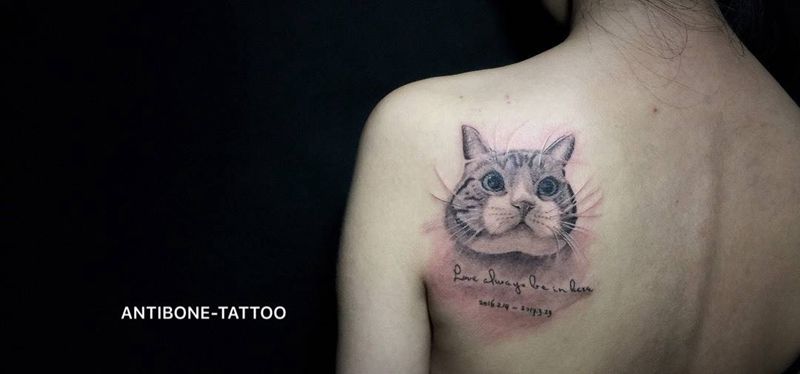 # 换一种方式陪伴#纹身图片_成品肩部写实动物黑白反骨刺青培训纹身图案