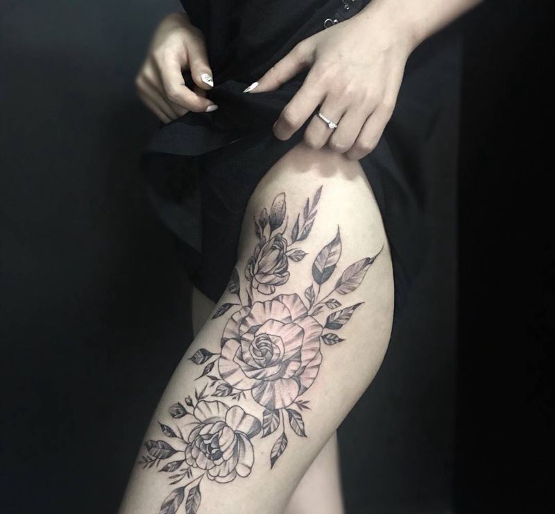 大腿茶花纹身图片_成品腿部清新植物呀呀刺青纹身图案