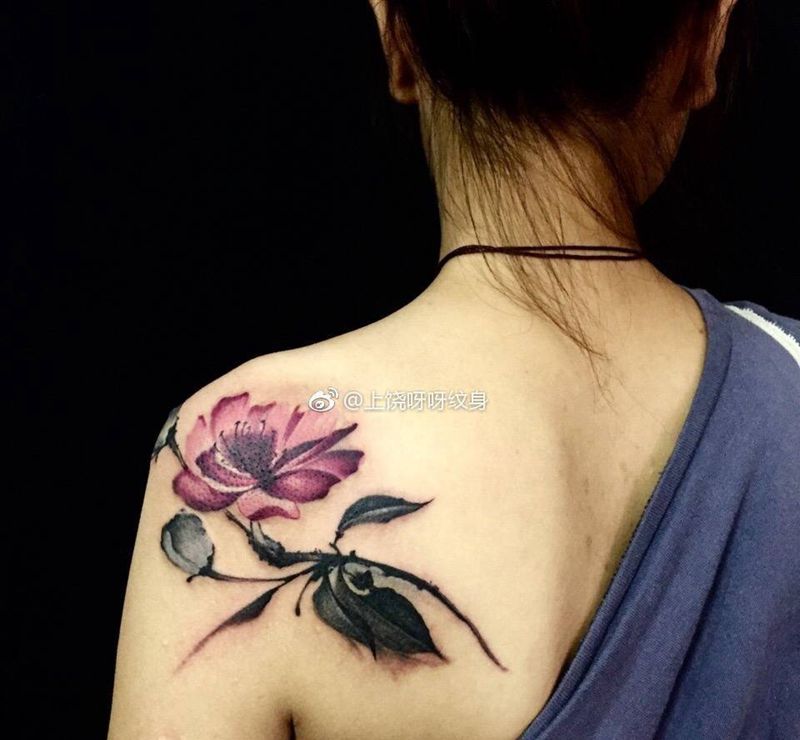 海棠花纹身图片_成品背部肩部传统国画清新植物呀呀刺青纹身图案